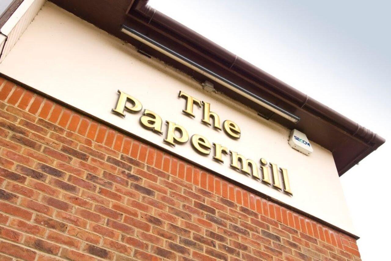 Premier Inn High Wycombe/Beaconsfield Экстерьер фото